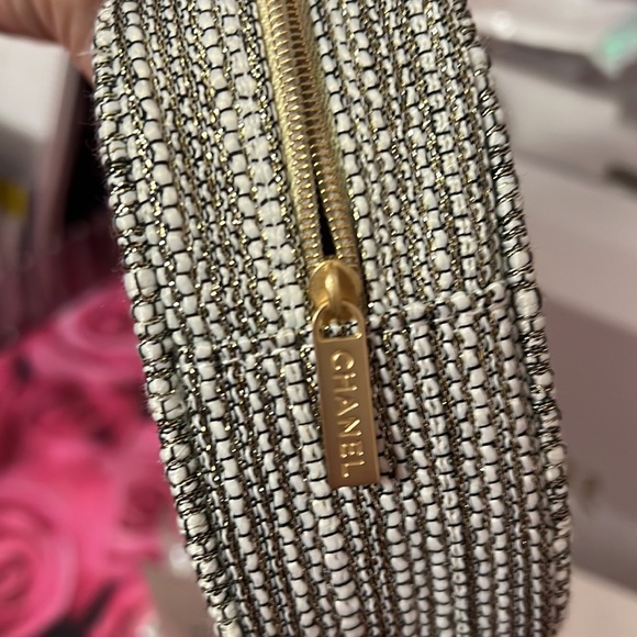 - 🖤⛄️🖤⛄️Chanel Routine Reset Holiday Set - Picture 5 of 8